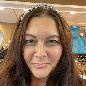 Meet your Posher, Jenn!